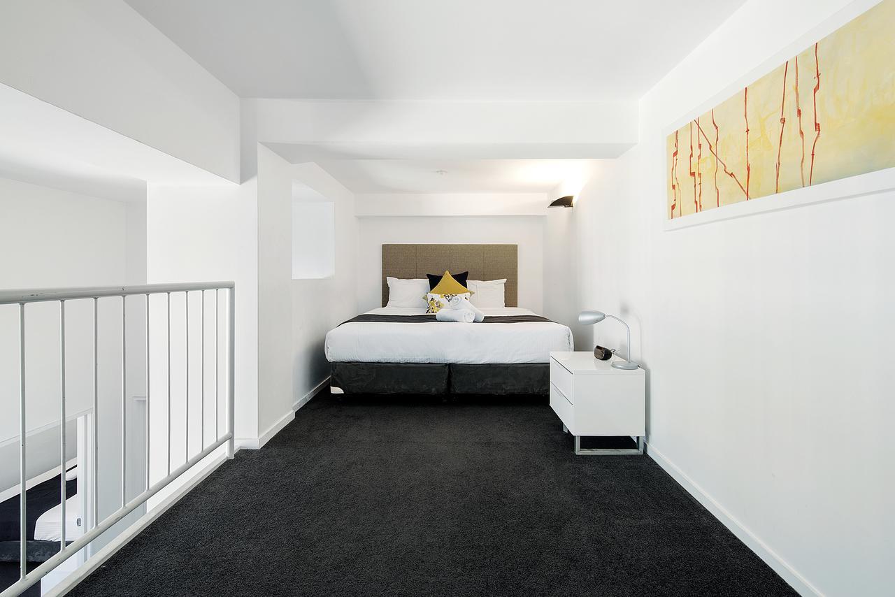 Aparthotel Ultiqa Little Collins Melburne Exterior foto