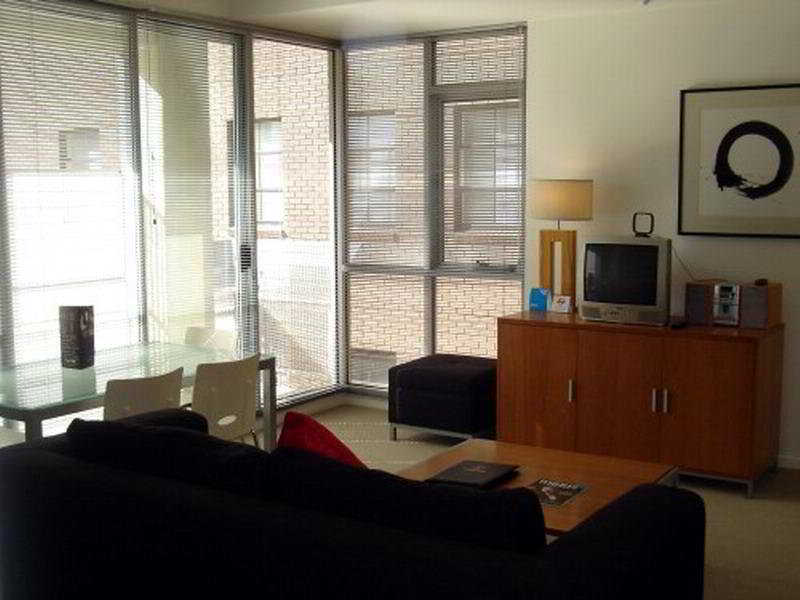 Aparthotel Ultiqa Little Collins Melburne Exterior foto