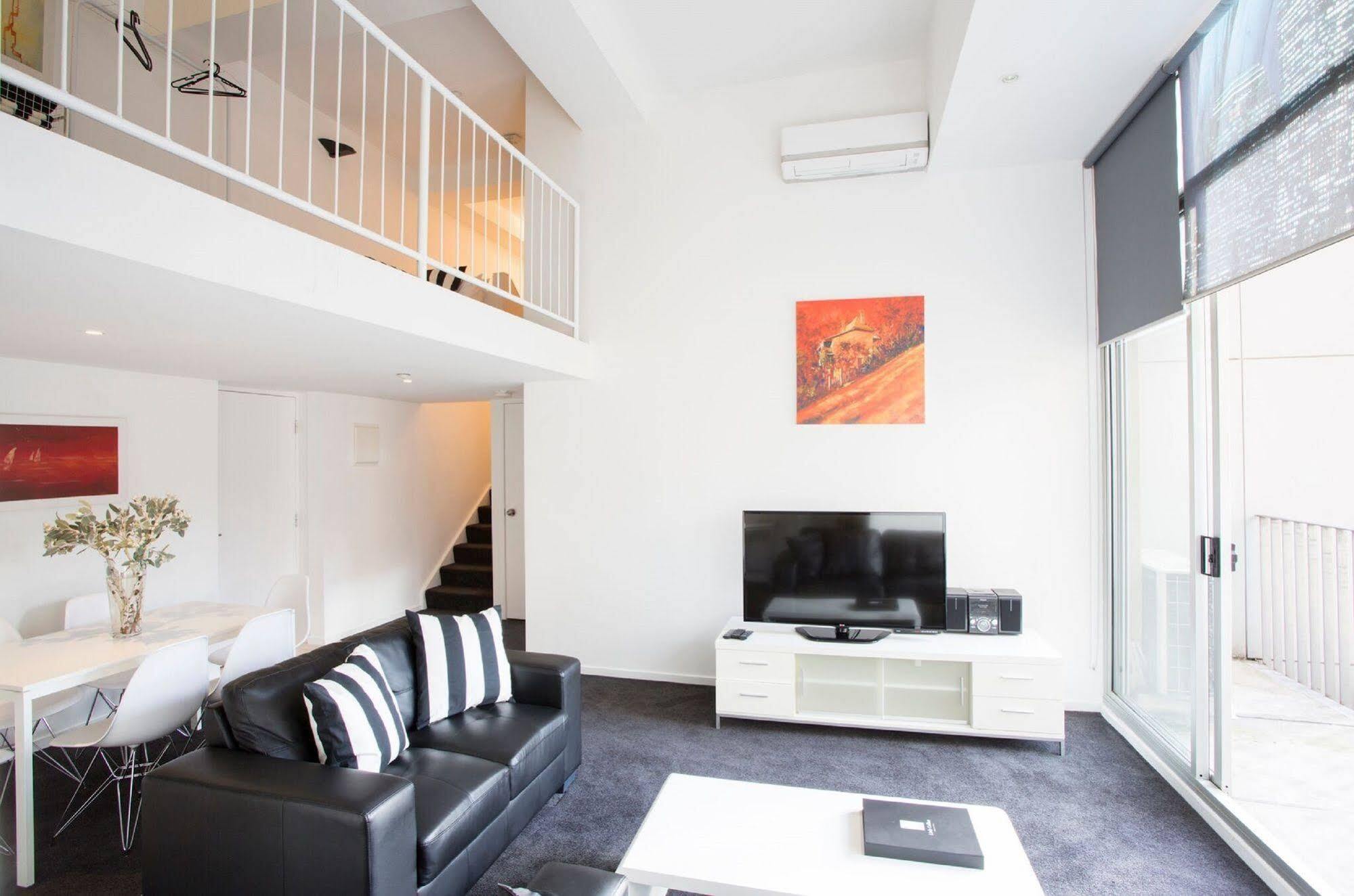 Aparthotel Ultiqa Little Collins Melburne Exterior foto