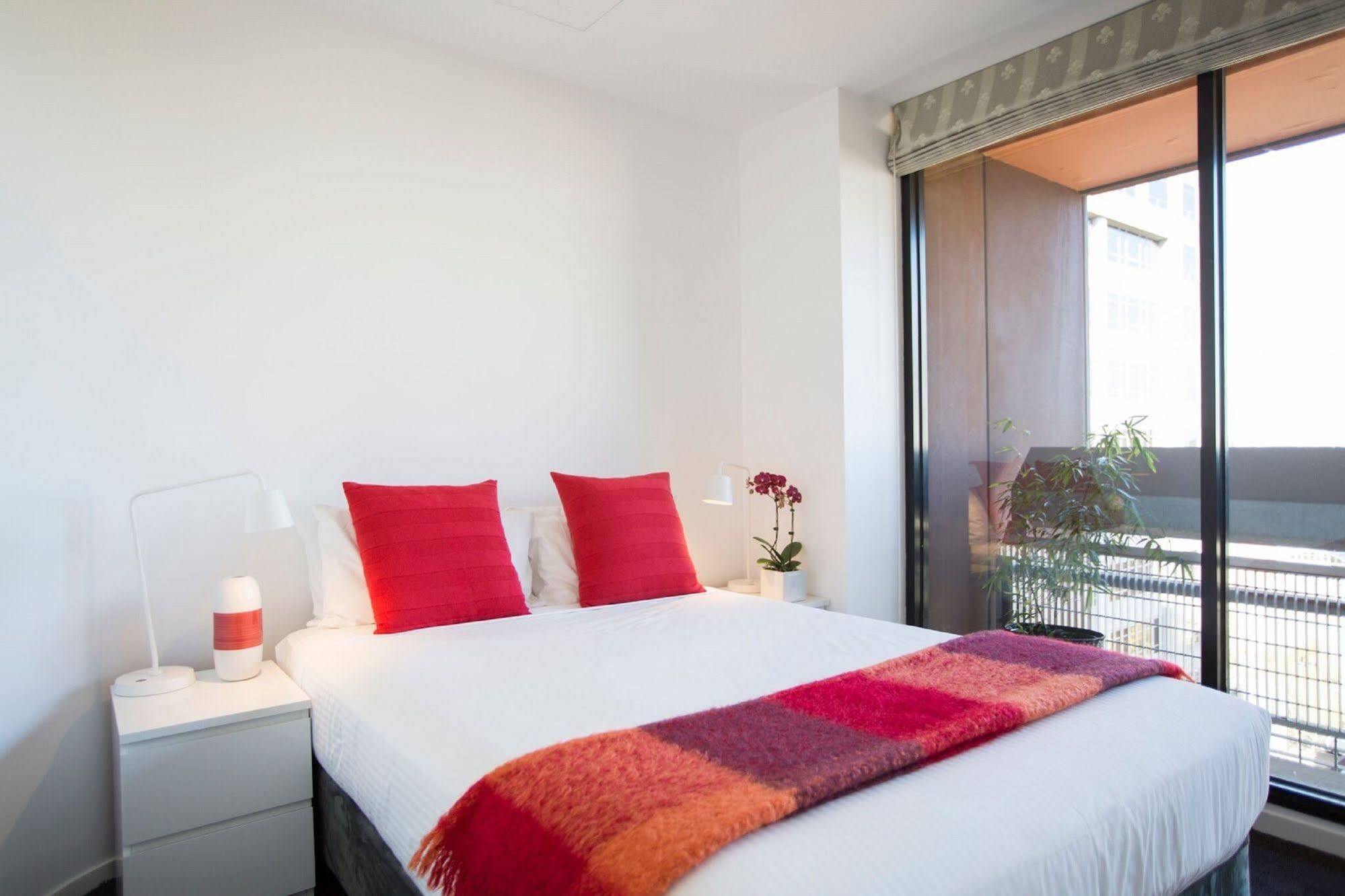 Aparthotel Ultiqa Little Collins Melburne Exterior foto