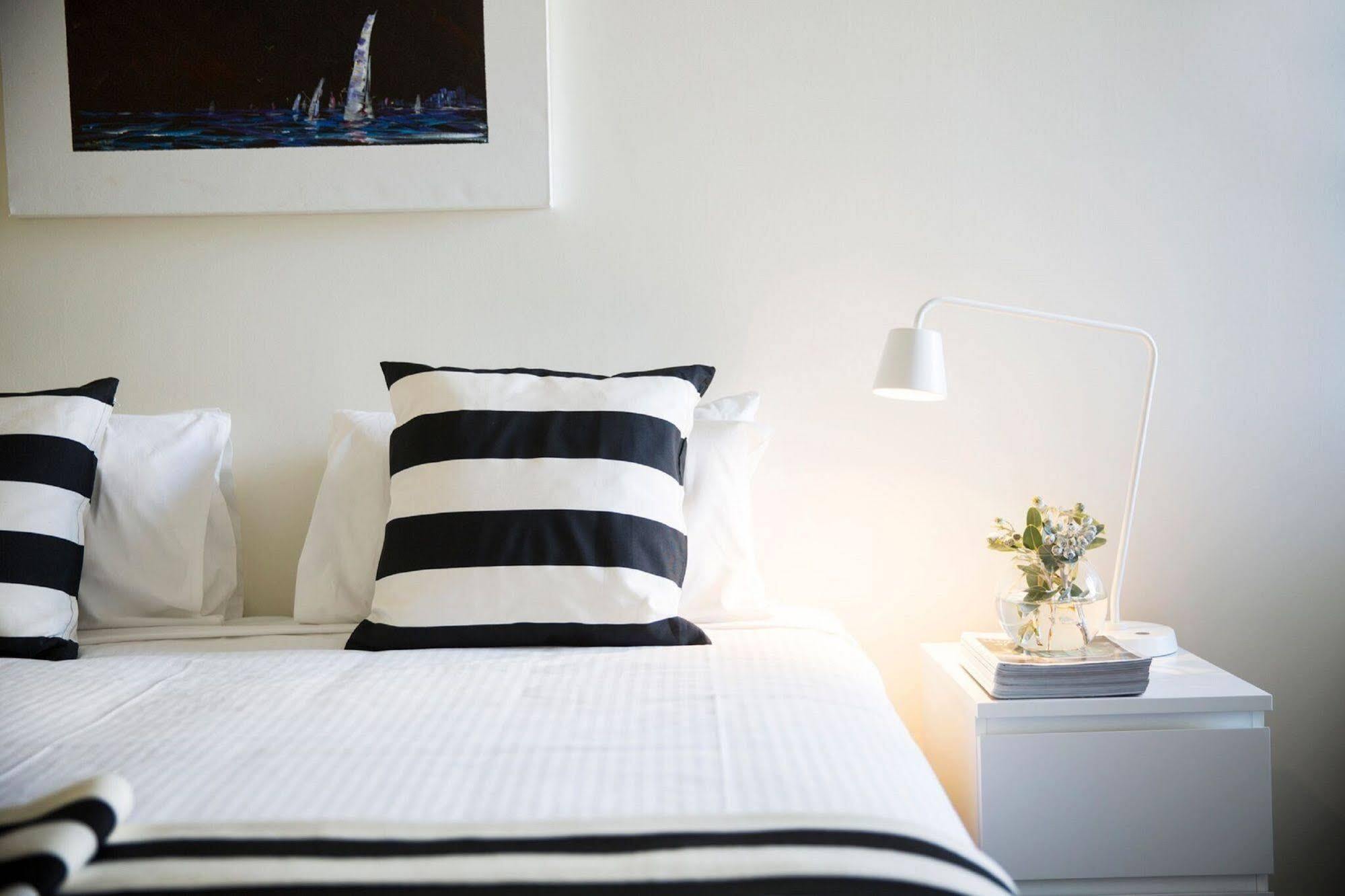 Aparthotel Ultiqa Little Collins Melburne Exterior foto